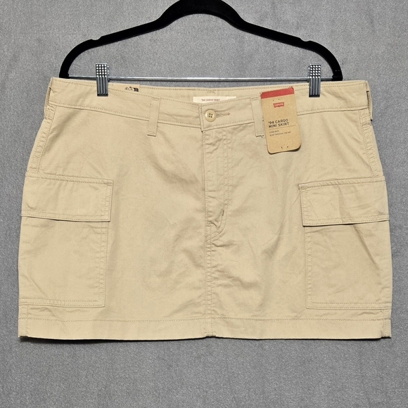 Levi's Khaki Cargo Mini Skirt - Picture 1 of 9